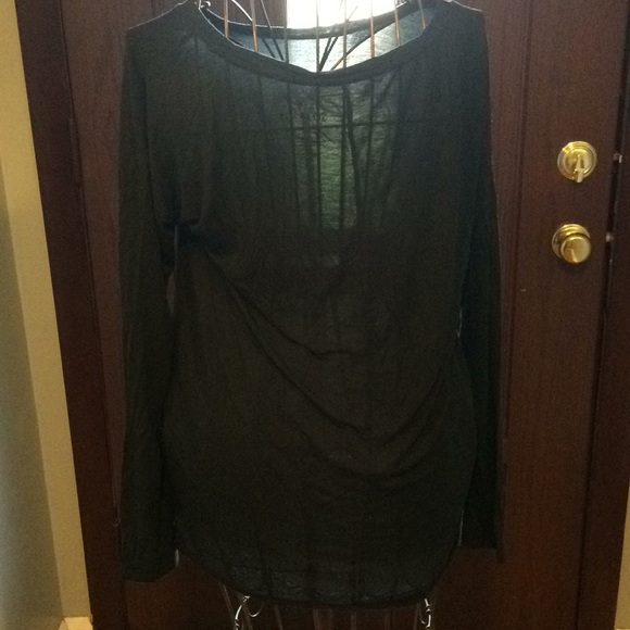 Soft and sexy AEO long sleeve tee size m alien - Picture 5 of 5